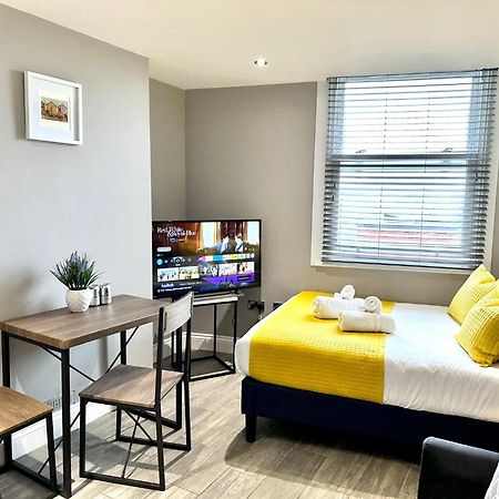 Stylish Studio With Sea Views Apartamento Brighton Exterior foto